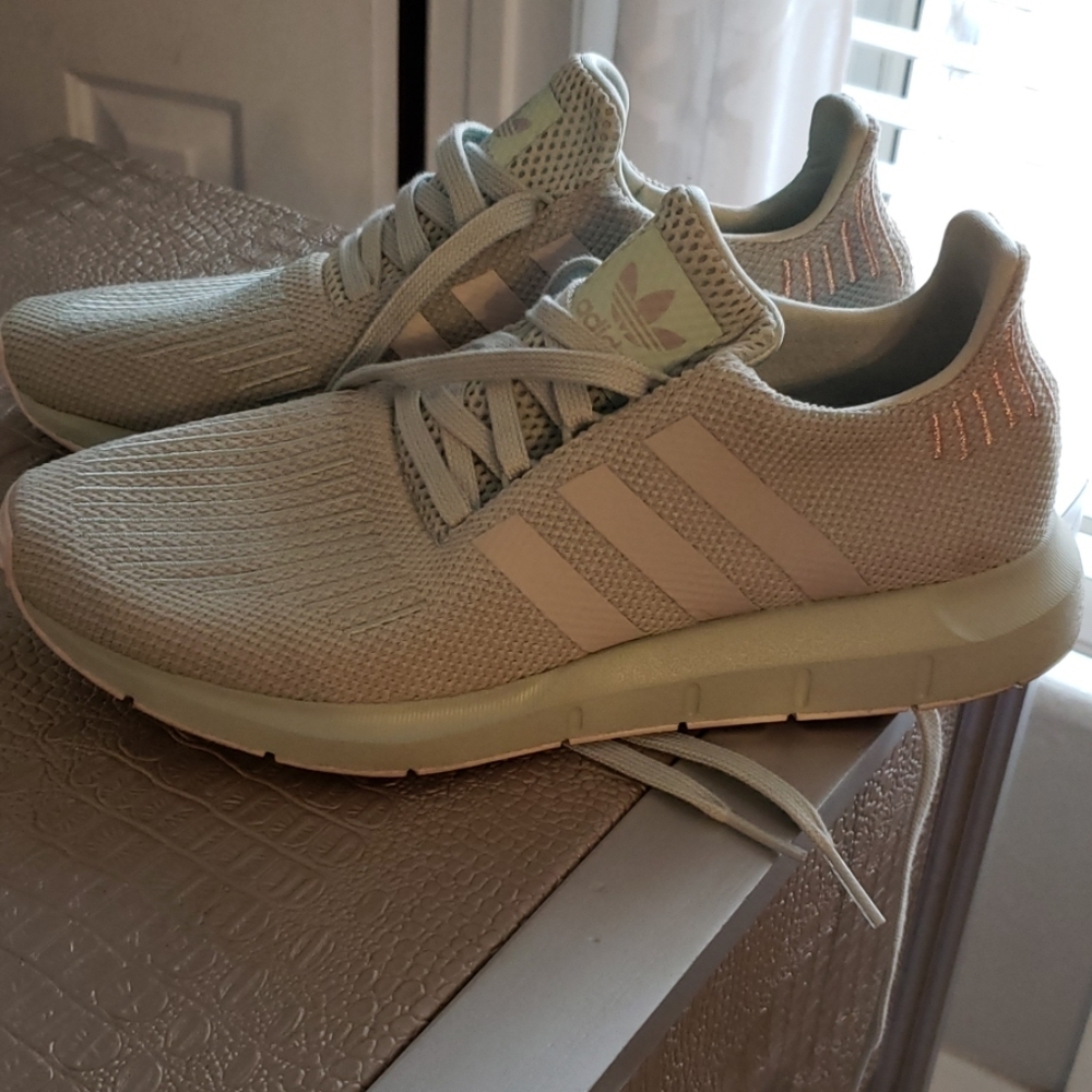 Adidas light mint color